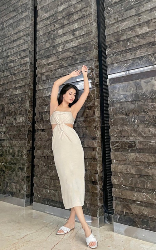 Experience Everly Charm and Ignite Your Deepest Desires